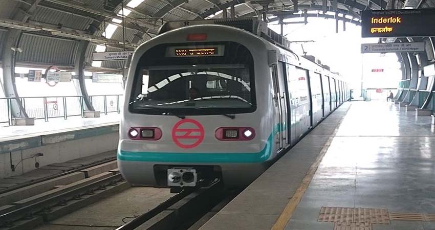 मेट्रो में बढऩे लगी भीड़, कोरोना के खिलाफ कार्रवाई के मामलों में भी हुई है वृद्धि मेट्रो में बढऩे लगी भीड़, कोरोना के खिलाफ कार्रवाई के मामलों में भी हुई है वृद्धि